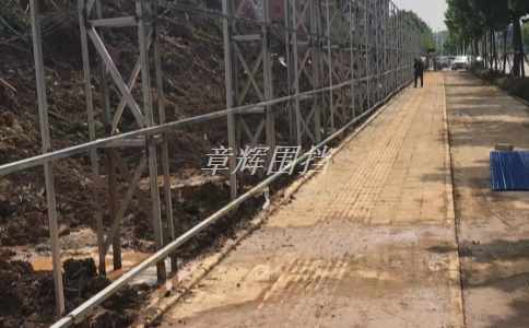 彩钢围挡的缺点是什么？